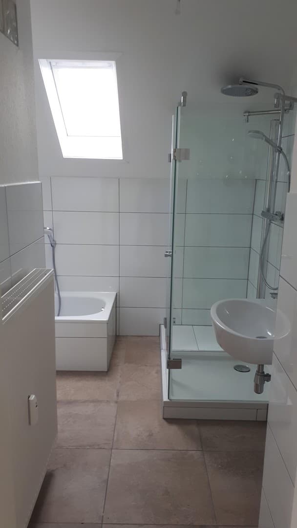 13.0-Zimmer MFH Haus mit 4 Wohnungen in Walldorf bei Frankfurt