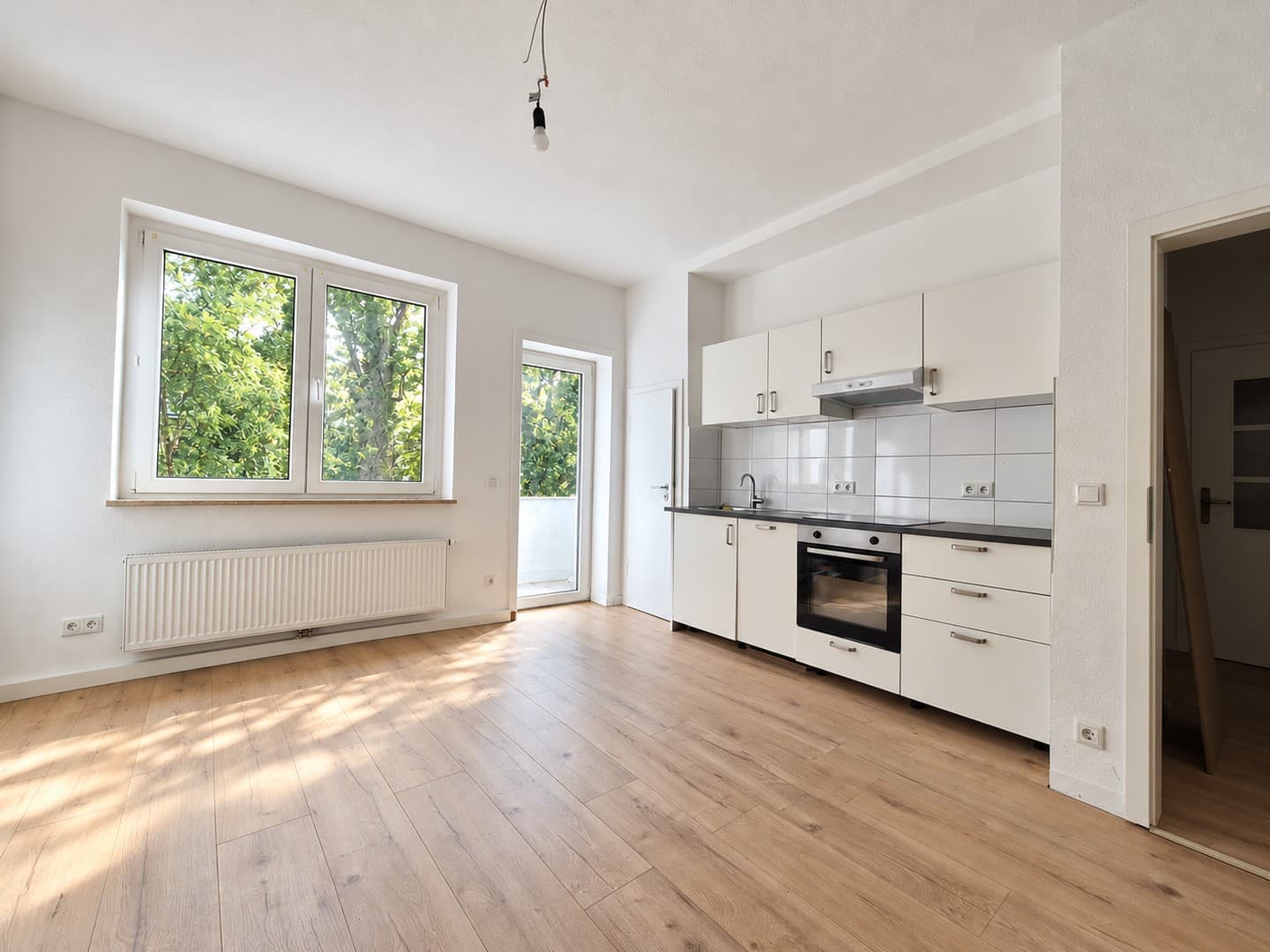 Erstbezug nach Kernsanierung! 2,5 Zimmer mit Balkon