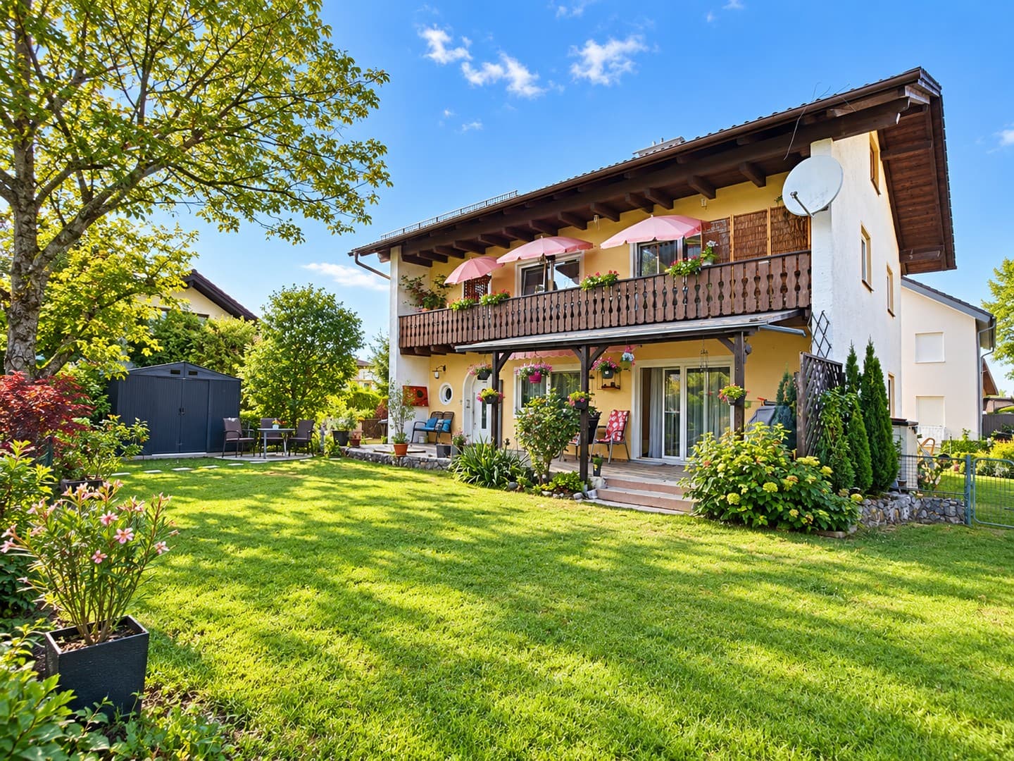 Schöne 78,5 m² Wohnung mit überdachter Terrasse und Garten in Edling