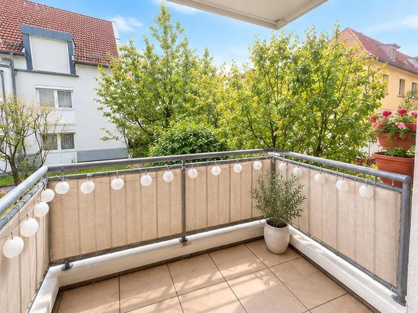 2 Zimmer Wohnung in gepflegter Wohnanlage mit starker Anbindung