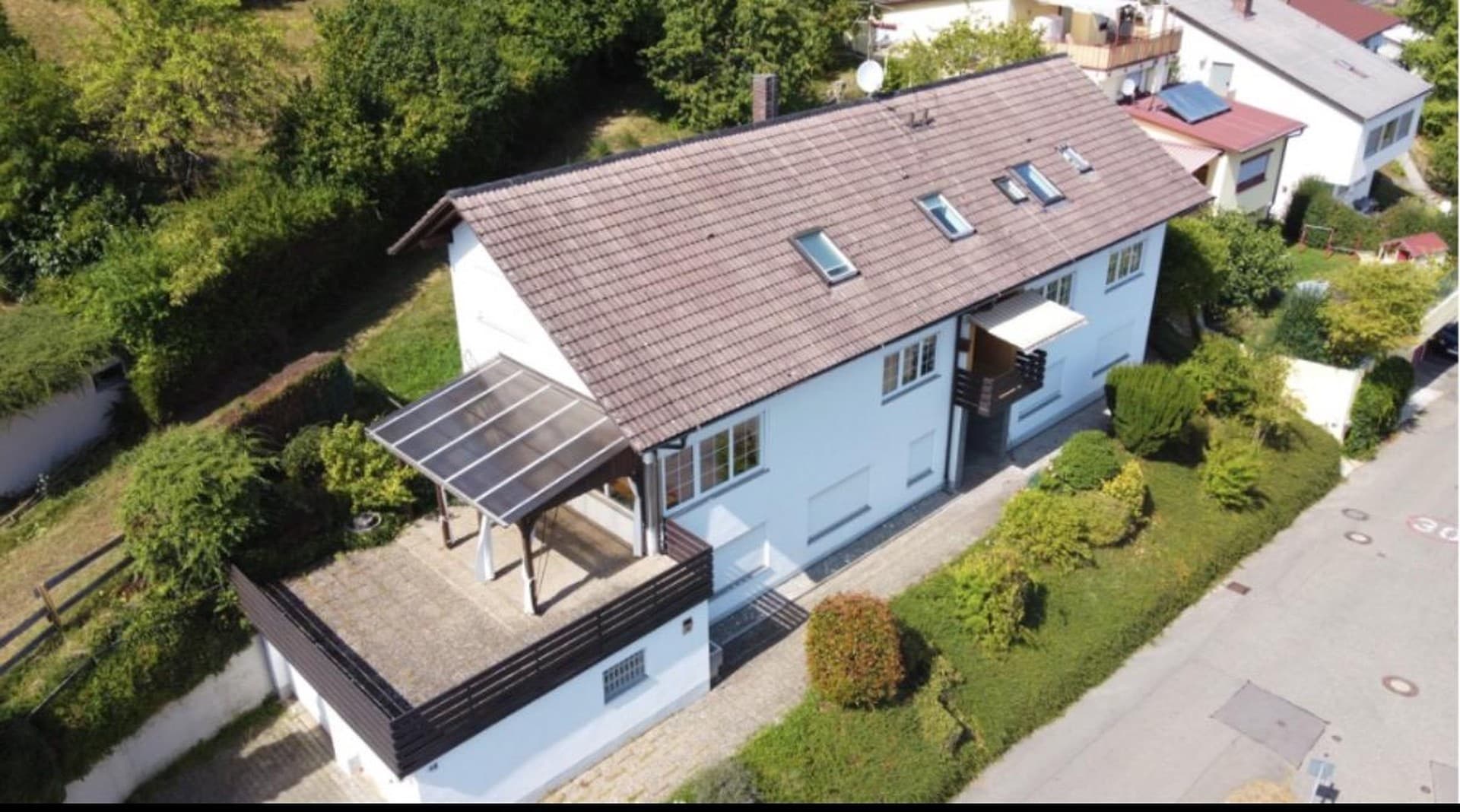 Schöne 2,5 Zimmer Wohnung in hervorragender Lage