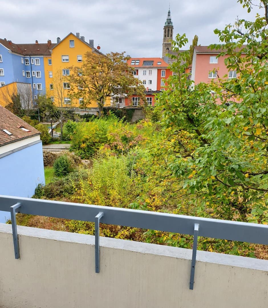 Komplett ausgestattet wohnen – Apartment mit Balkon in Würzburg-Grombühl