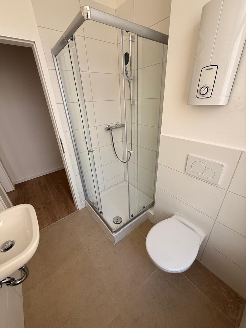 Erstbezug frisch renovierte 2-Zimmer Wohnung in Inrath-Kliedbruch