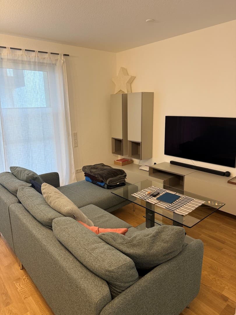 Wohnen am Webicht: Neuwertige 2-Zimmer-Erdgeschosswohnung mit TG-Platz – Provisionsfrei von privat!