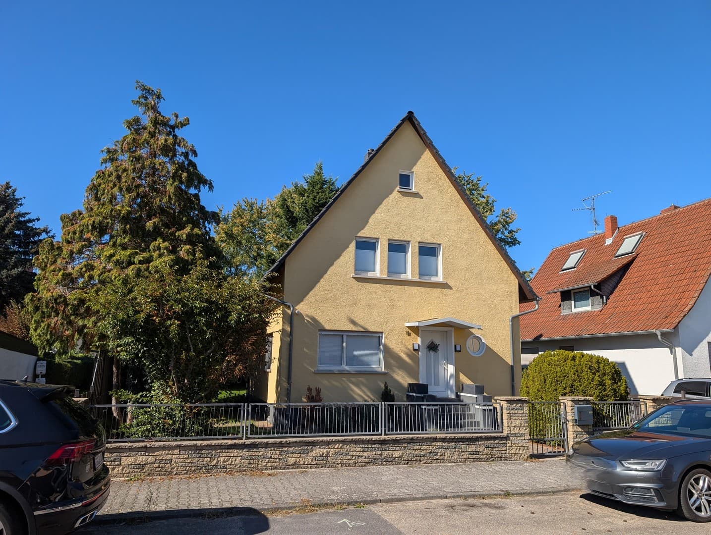 Gemütliches freistehendes Einfamilienhaus mit Garten in guter Wohnlage in Mörfelden Provisionsfrei