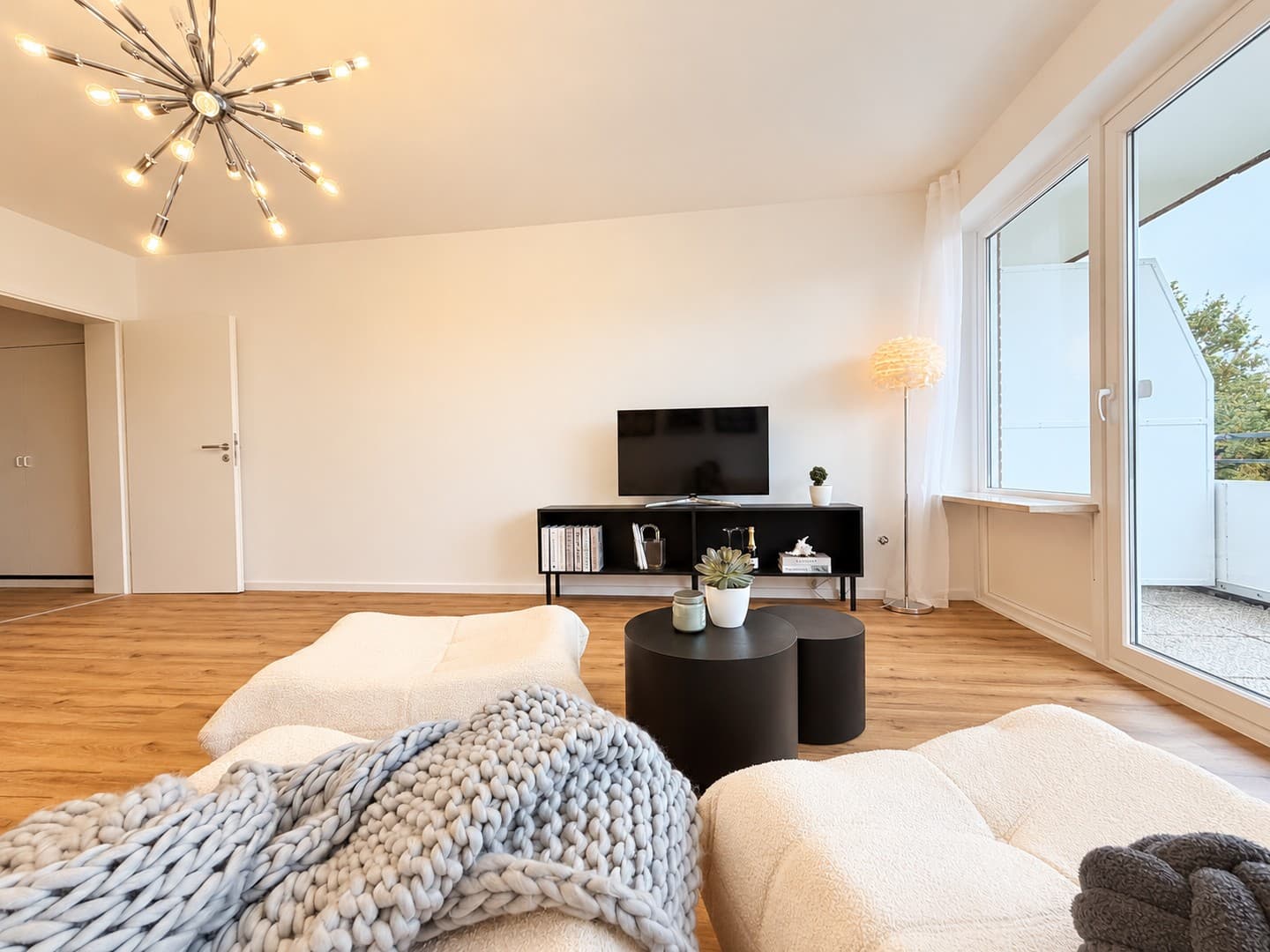 Modernisierte Eigentumswohnung mit Balkon & TG Stellplatz in Bad Schwartau OT Cleverbrück