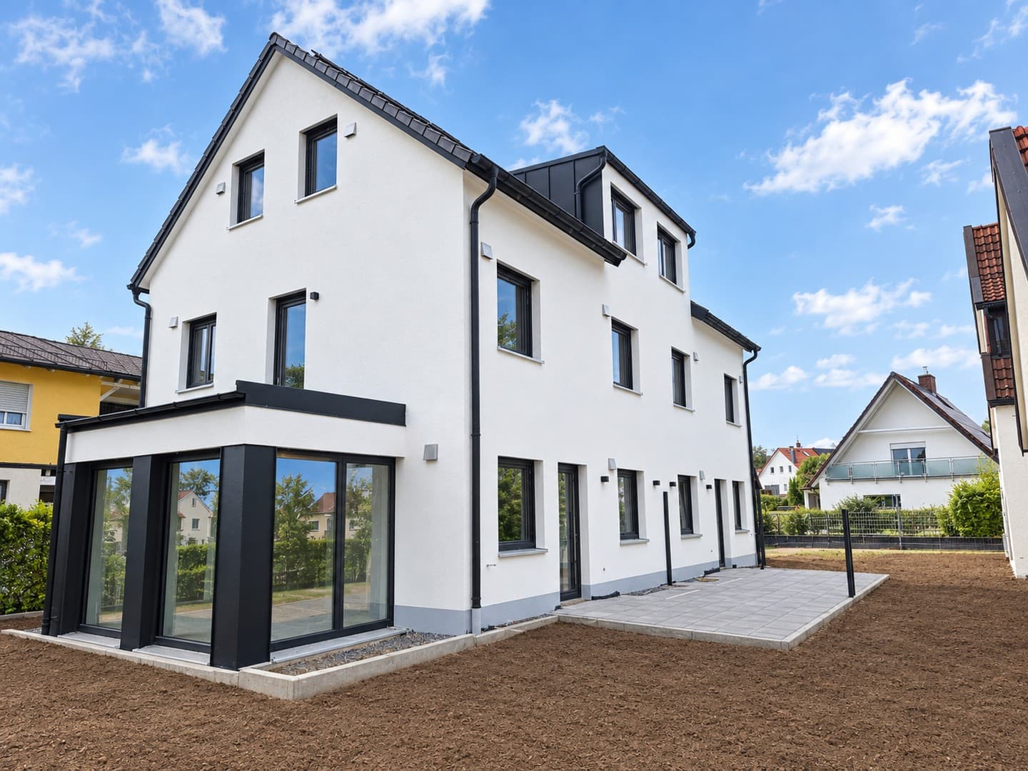 Neubau - Doppelhaushälfte in Traumlage mit perfekter Ausrichtung