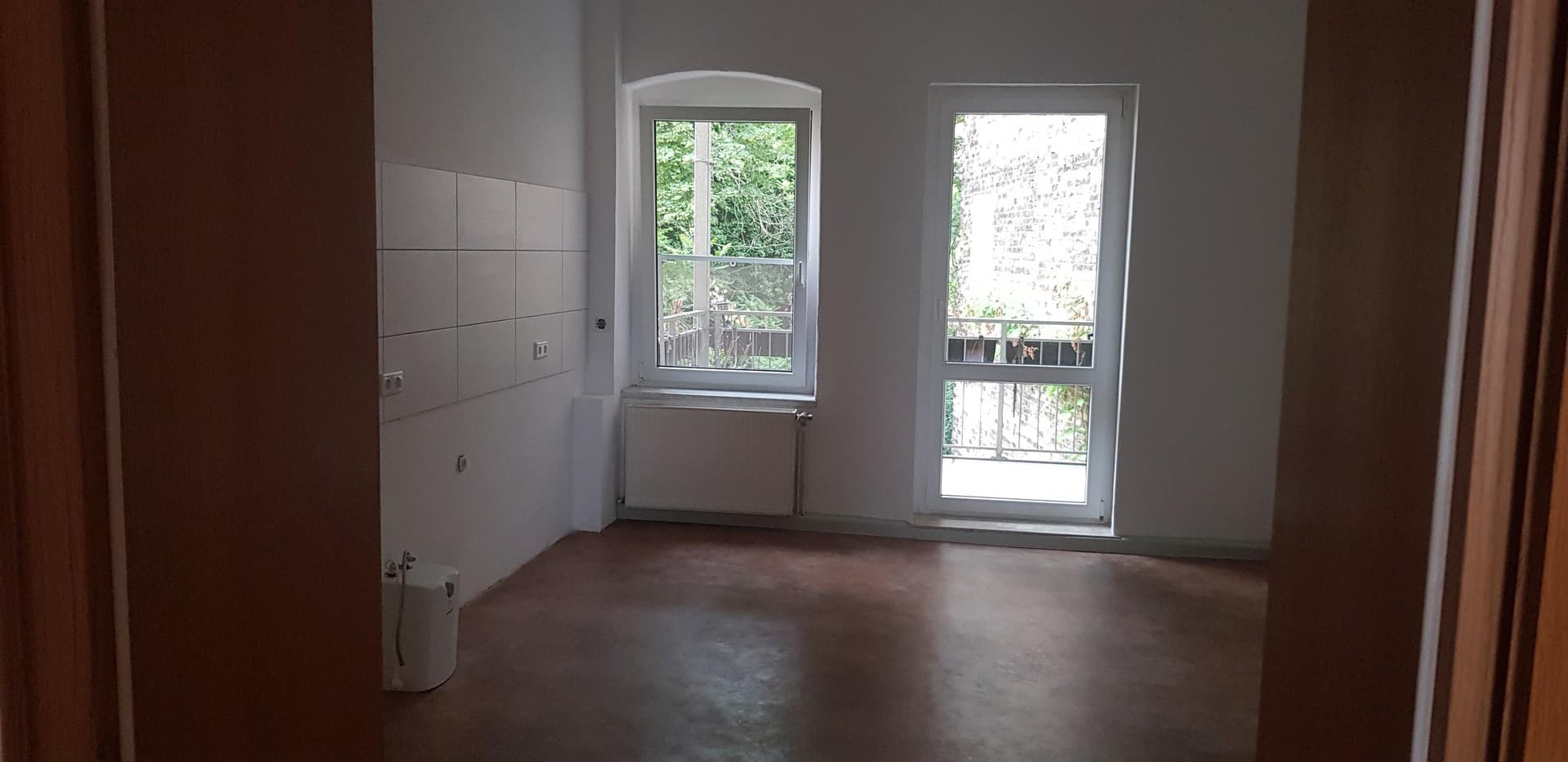 3 Raum Wohnung Altbau im Medizinerviertel 2. OG (Balkon, Bad mit Fenster, gr. Küche)