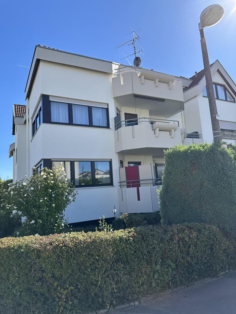 3,5-Zi.-Maisonette mit Südwest-Balkon & 2 Stellplätzen – provisionsfrei