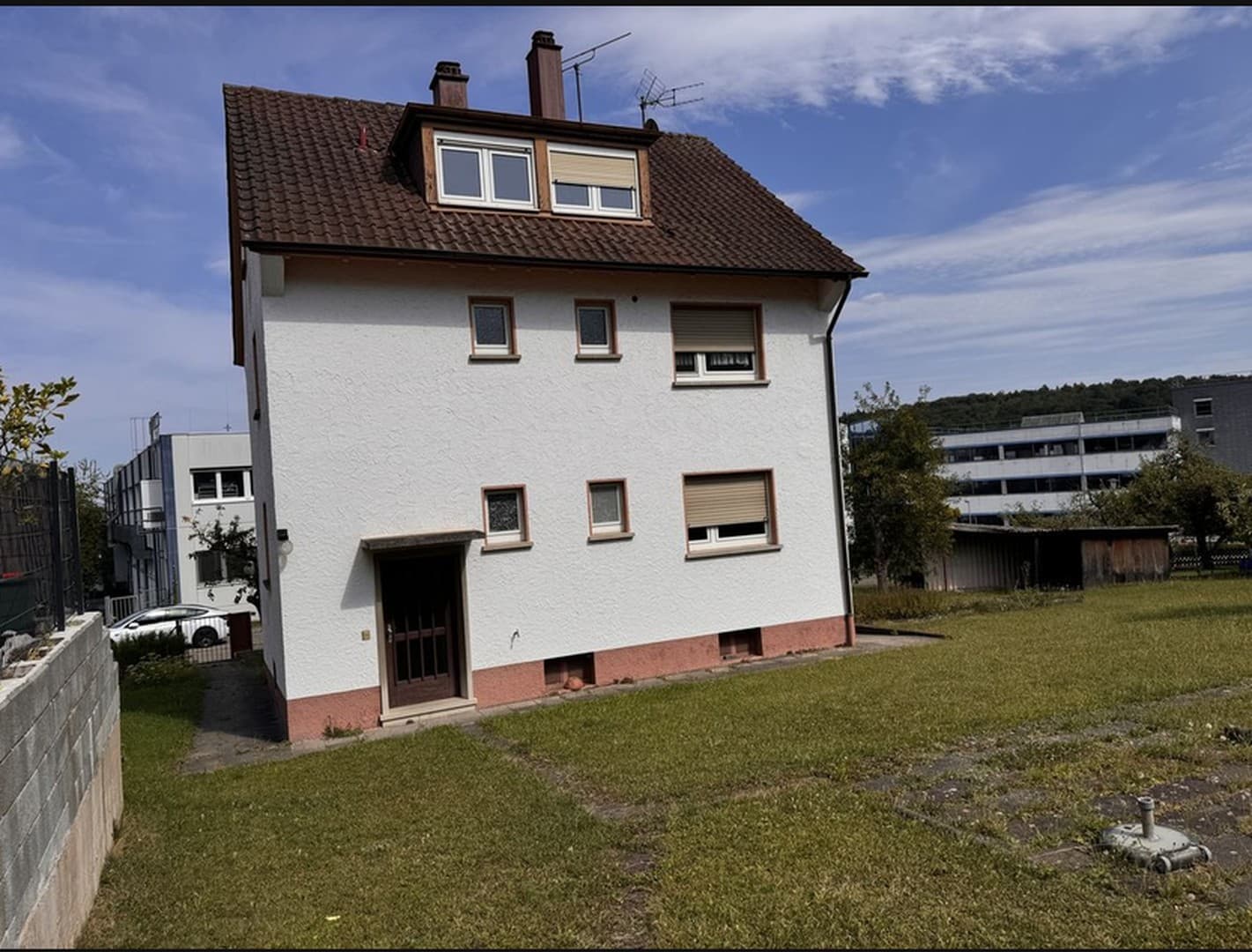Kapitalanlage 2-Zimmer-Gartenwohnung in gepflegtem Mehrfamilienhaus