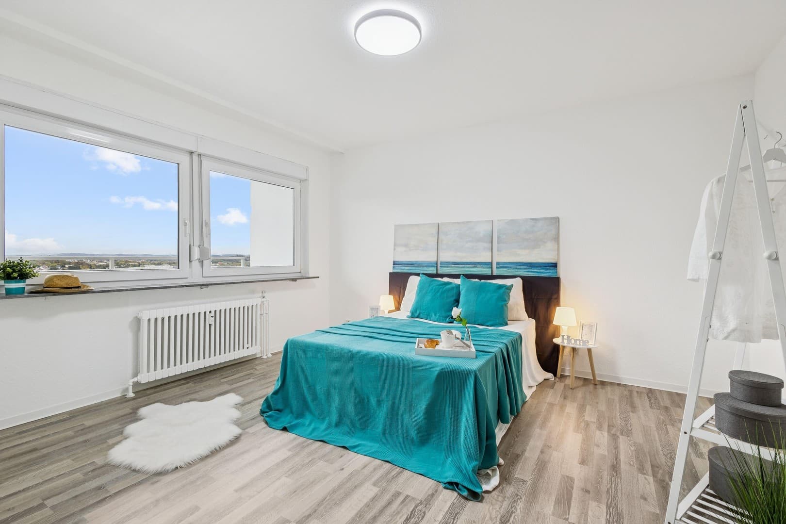 Möblierte 2-Zimmer-Wohnung mit Aufzug und weitem Ausblick in Neunkirchen