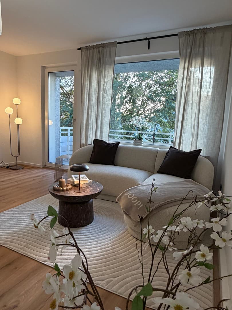 Modern sanierte 3,5-Zimmer-Wohnung mit Balkon & EBK | PROVISIONSFREI