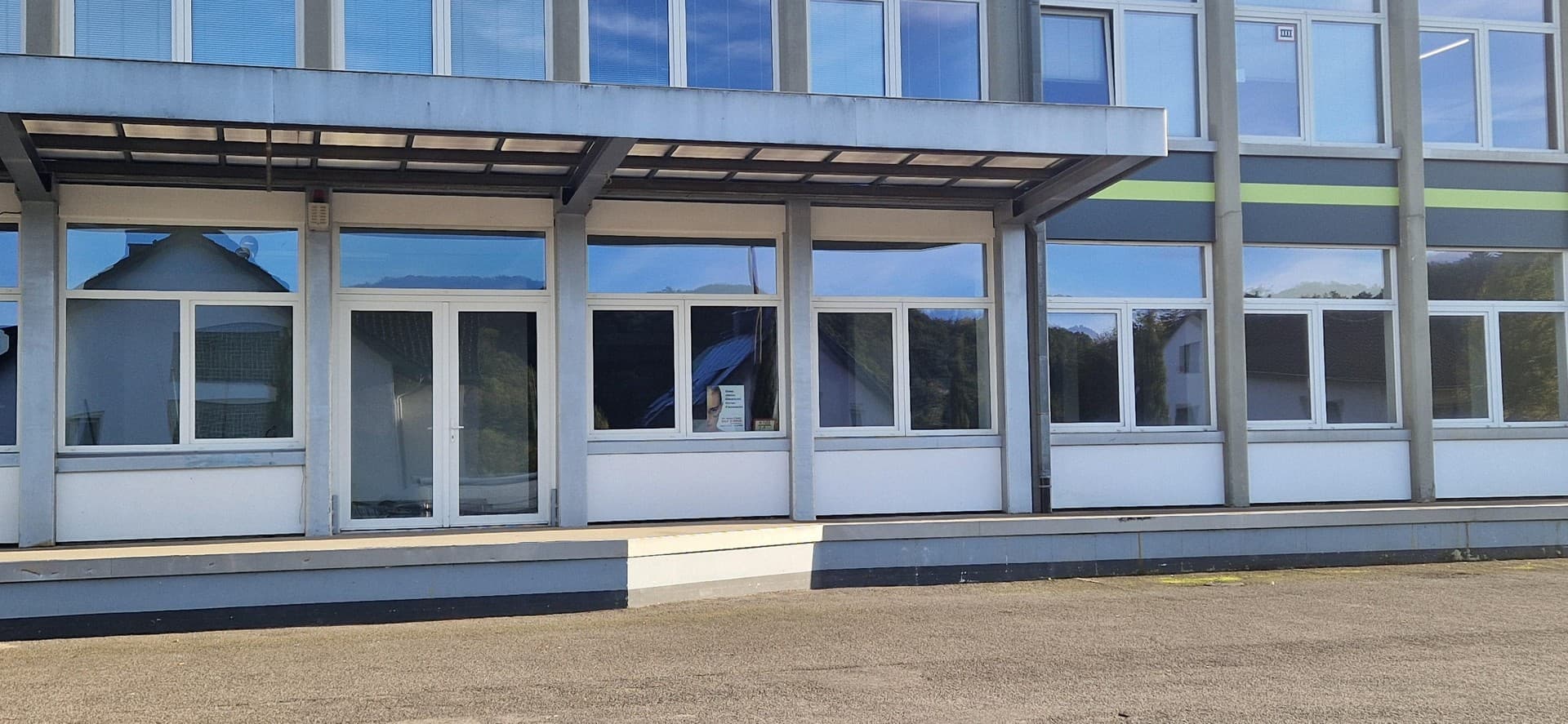 700 m² hochwertige Gewerbefläche, Granitboden, Parterre,