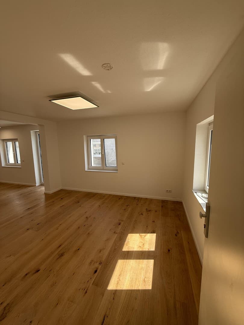 Energieklasse A+ statt Nebenkostenfrust - Maisonettwohnung im kernsaniertem KfW-Effizienzhaus