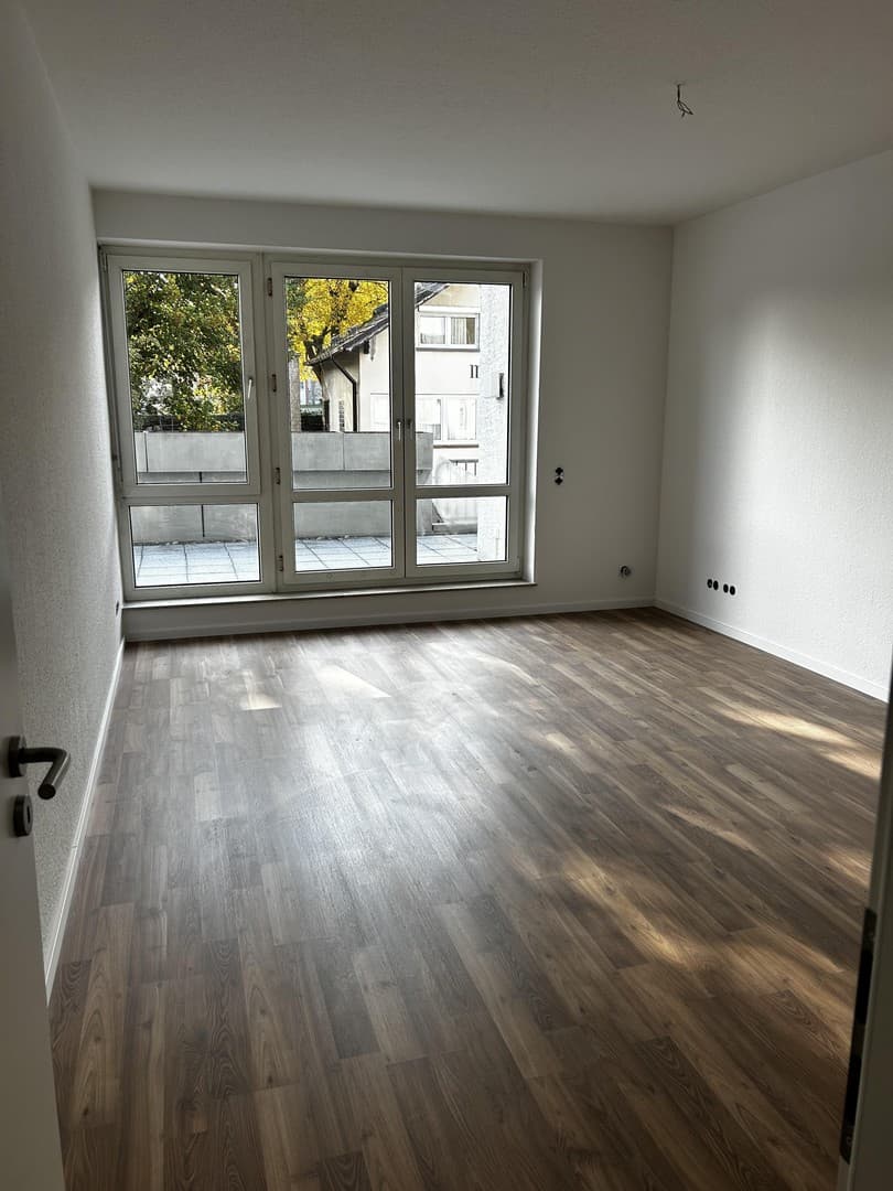 Moderne 2,5-Zimmer-Wohnung in zentraler Lage von Wehen – Erstbezug nach Renovierung