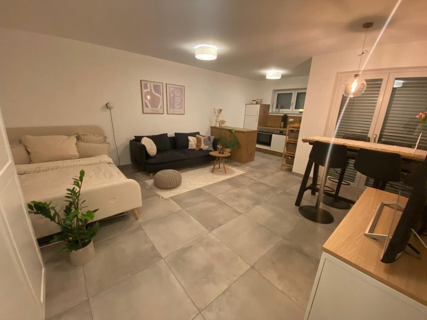 Schöne Einzimmerwohnung mit Terasse