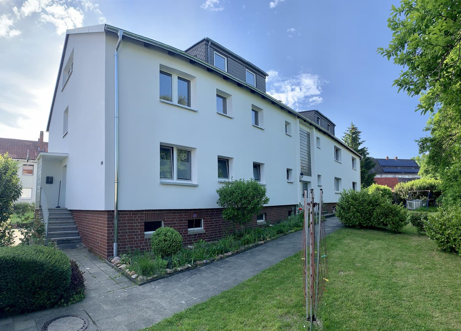 Geräumige 4-Zimmer-Wohnung im Erdgeschoss in Schöningen (WE2)
