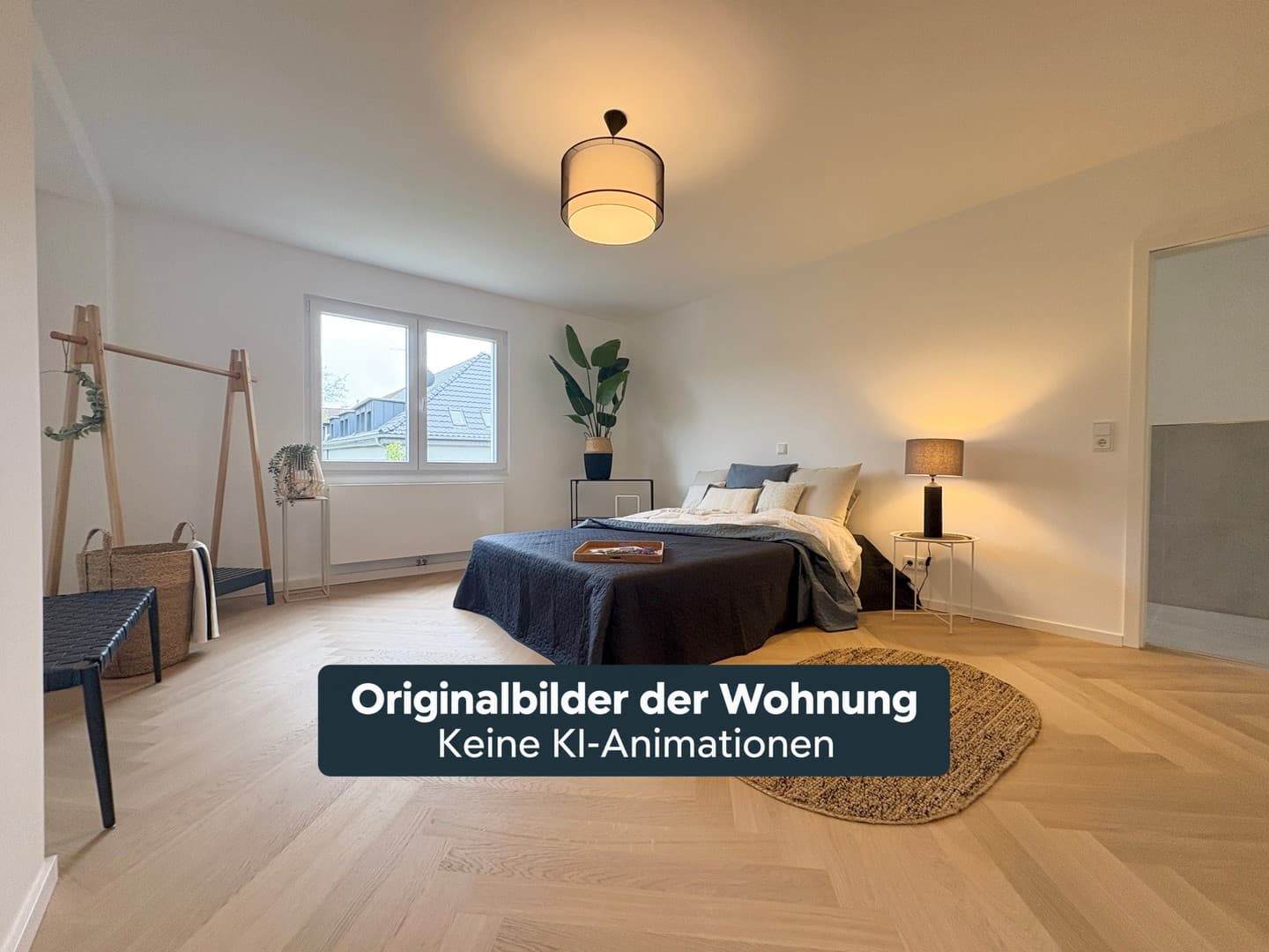 Hochwertig saniert: 4,5 Zimmer mit Balkon, zwei Bädern & Fischgrätparkett | Provisionsfrei