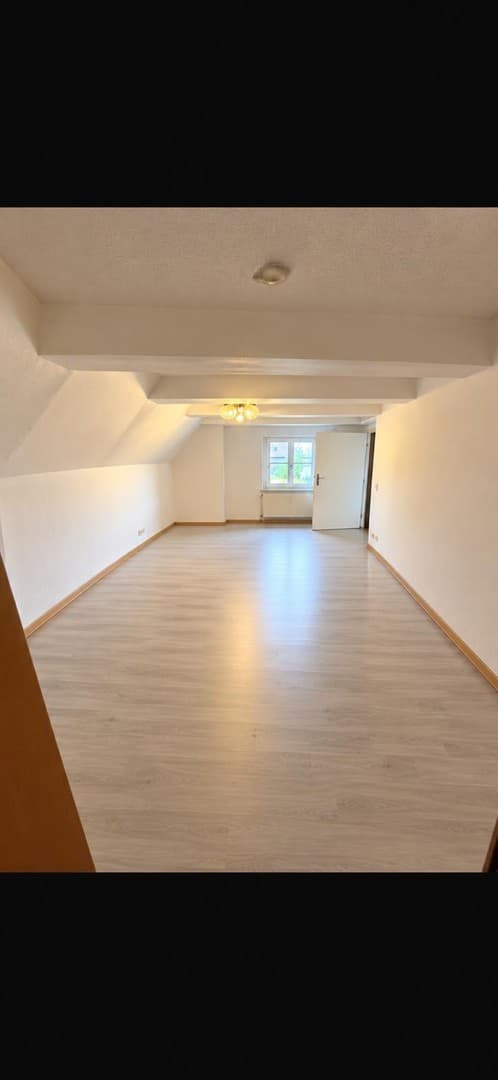 Gemütliche Dachgeschosswohnung im Herzen von Vilshofen – ca. 40 m² Altbau