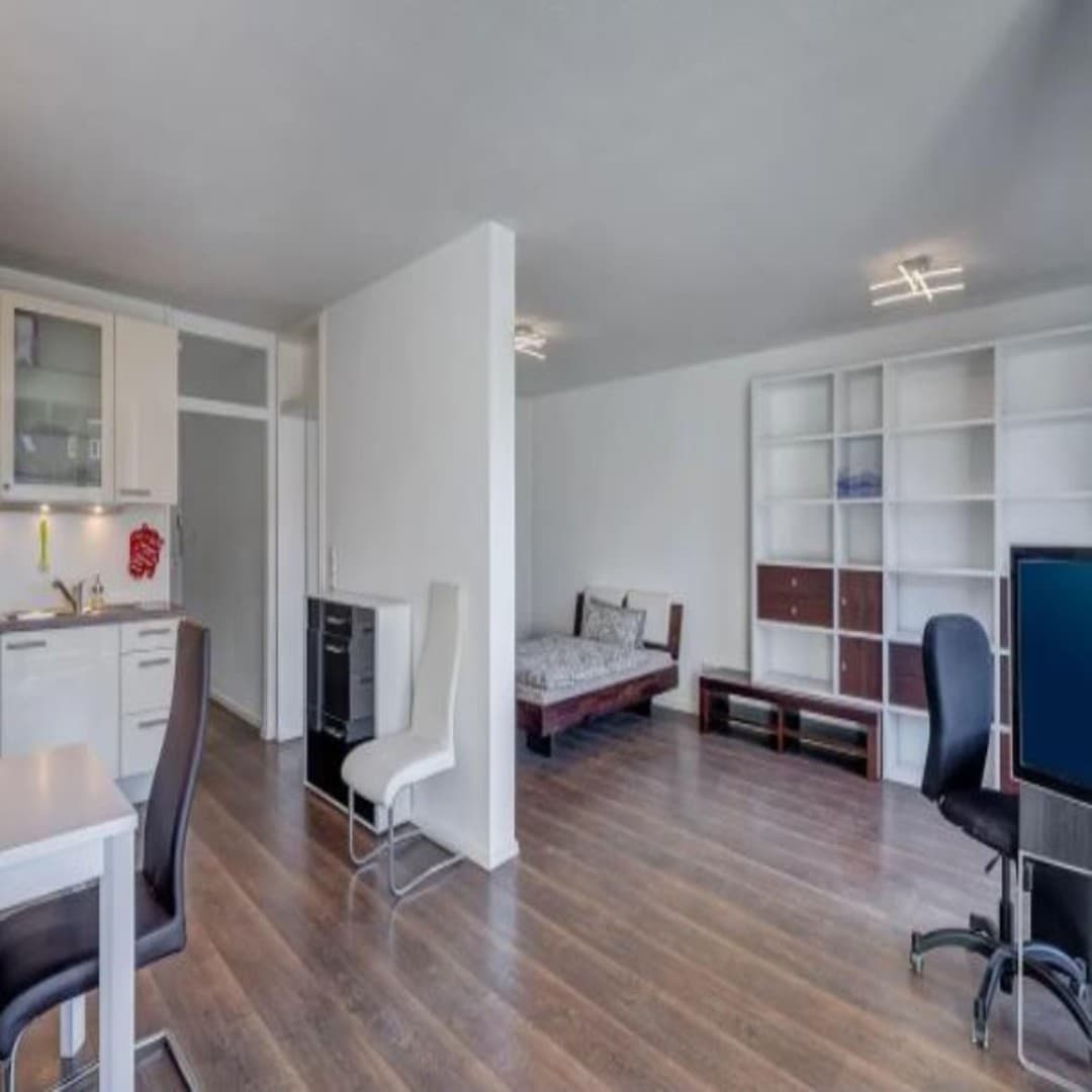 Möblierte , 1,5-Zimmer-Wohnung