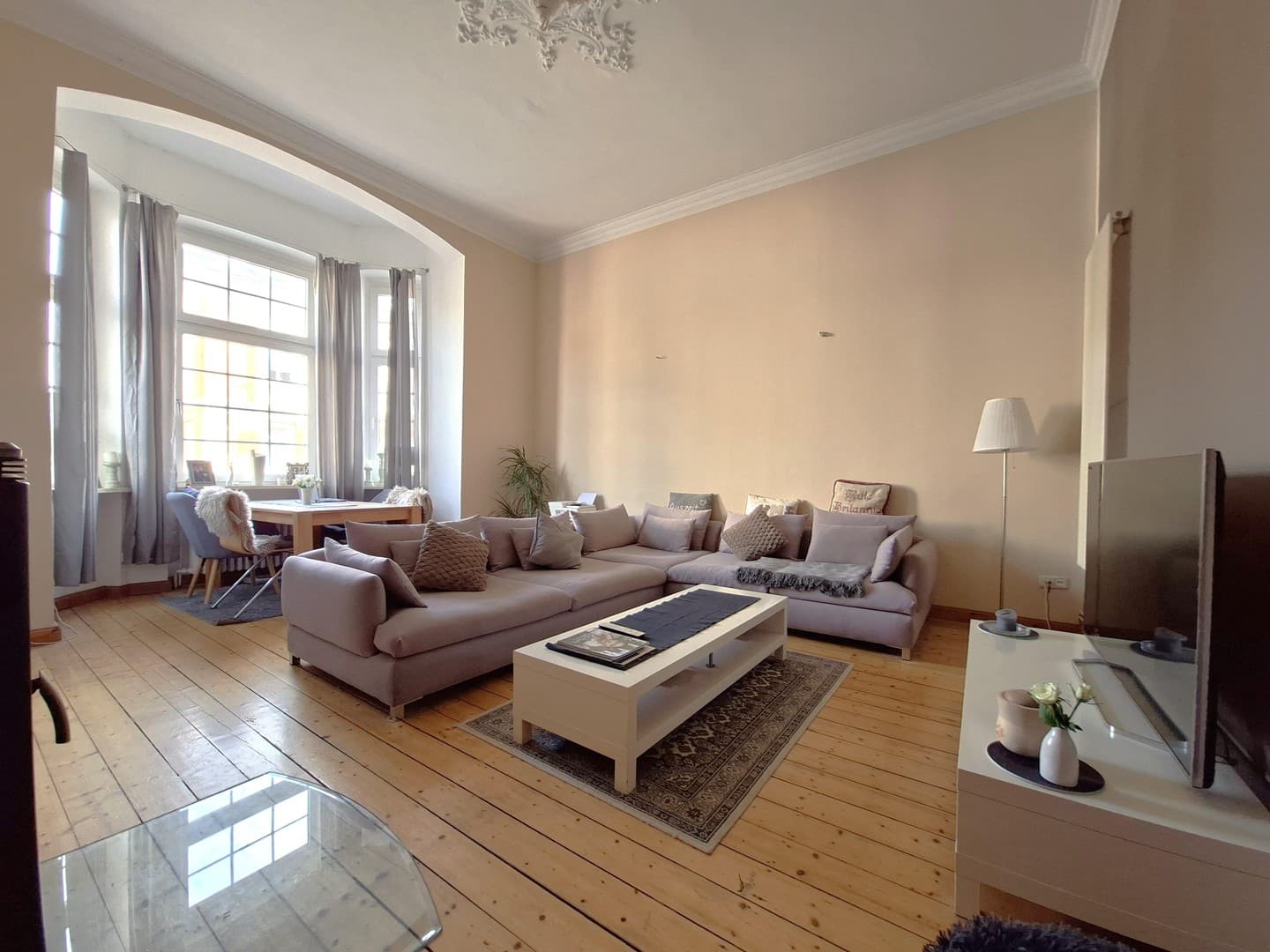 Jugendstil-Juwel 4 Zimmer mit großer Terrasse & Kaminofen in Rintelner Kernstadt