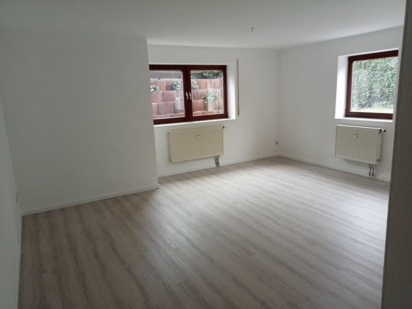 Renovierte, helle 2-Zi.-Souterrainwohnung – ab 01.12. frei – Eigennutzung oder Kapitalanlage