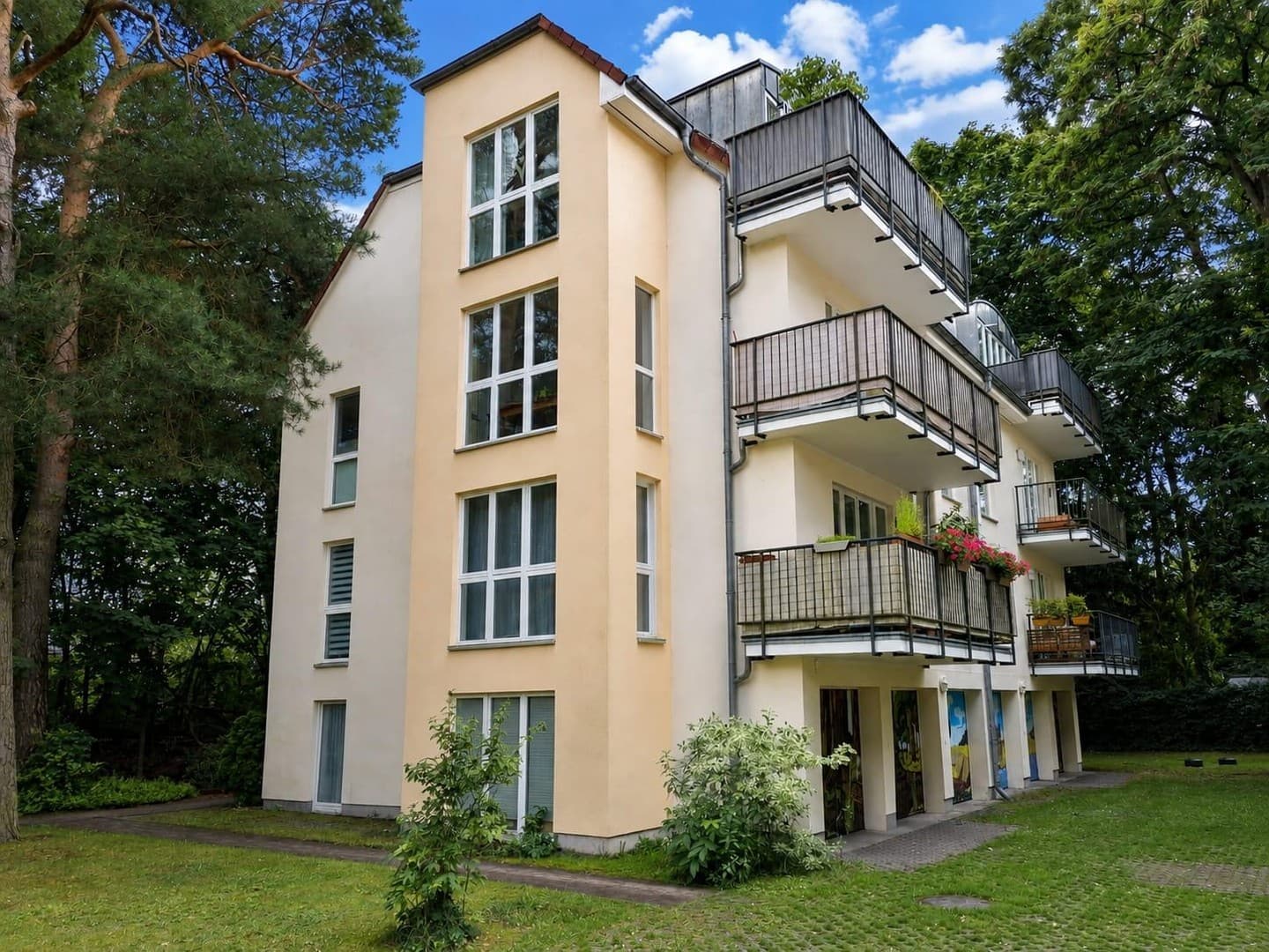 Provisionsfreie 3-Zimmer-Eigentumswohnung mit Balkon, Garage & Keller in Hohen Neuendorf – 339.000 €