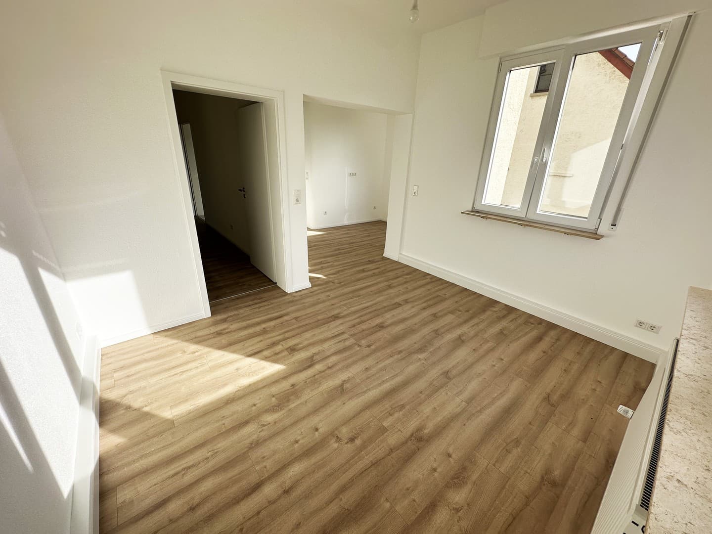 3,5 Zimmer Erstbezug nach Sanierung - Neuer Boden/Küche/Bad/Fenster - Zentrale Lage in Heilbronn