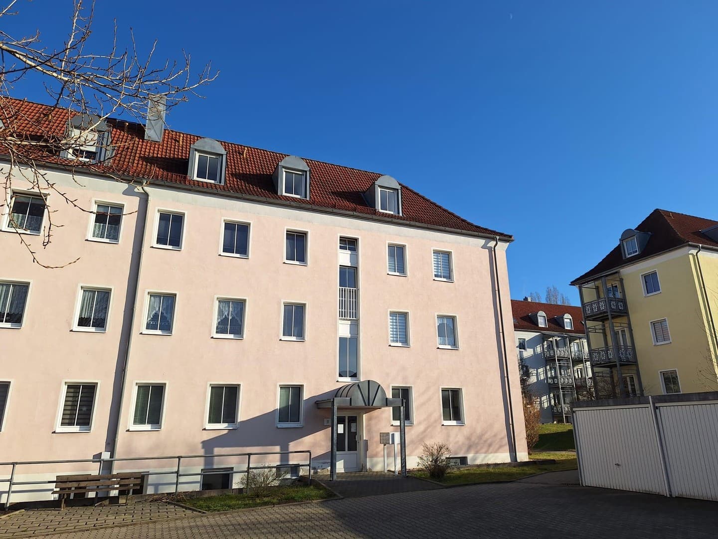 Helle 2-Raum Wohnung im Erdgeschoss
