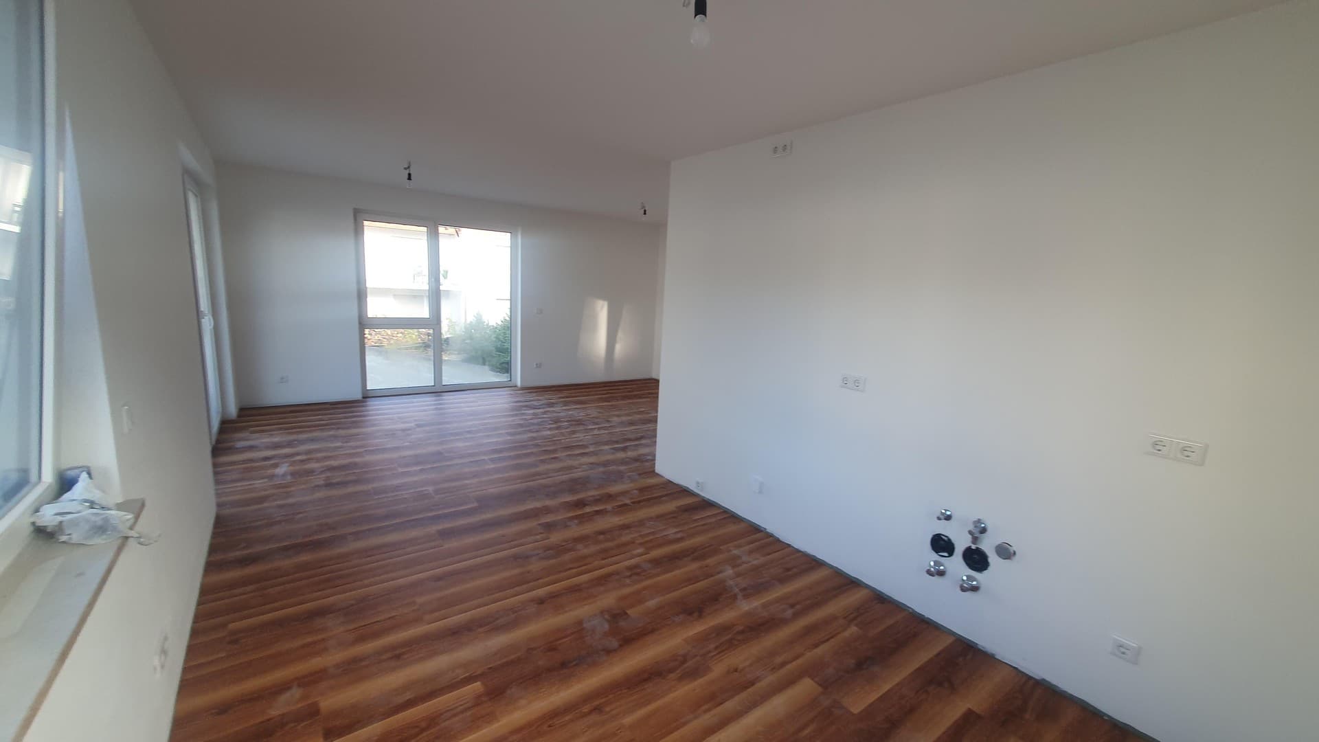 4-Zimmer-Wohnung mit großer Terrasse oder Balkon (Erstbezug, Neubau 2026, Luftwärmepumpe A+)
