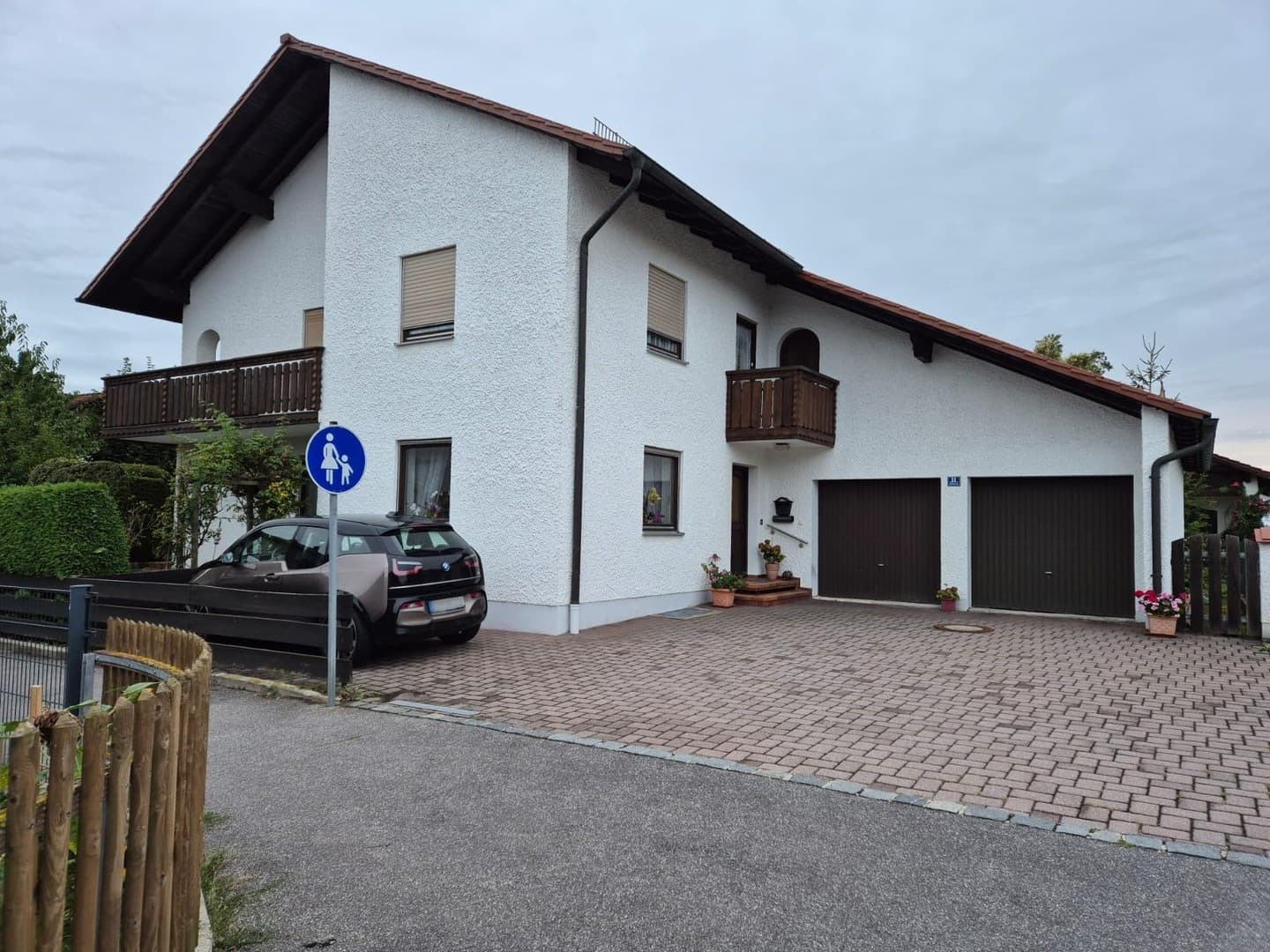 Großzügiges Einfamilienhaus / Mehrgenerationenhaus in 84137 Vilsbiburg