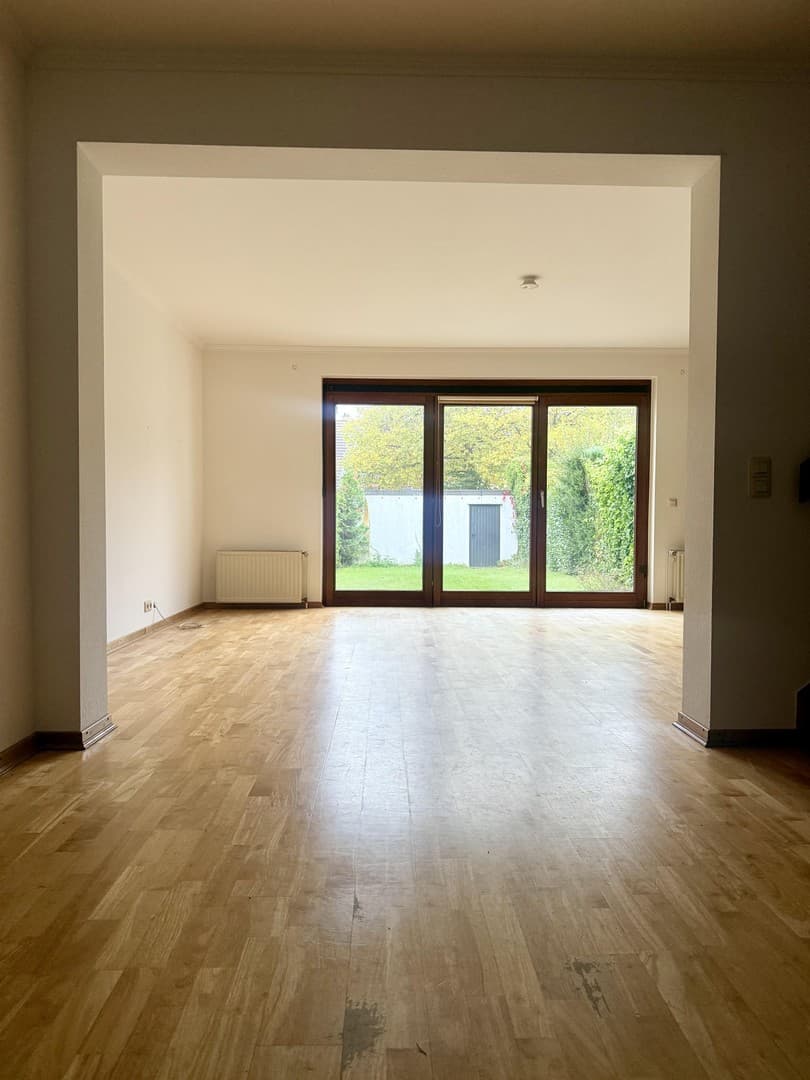 Gepflegtes Reihenhaus mit ausgebautem Dachgeschoss in Hamburg-Sasel