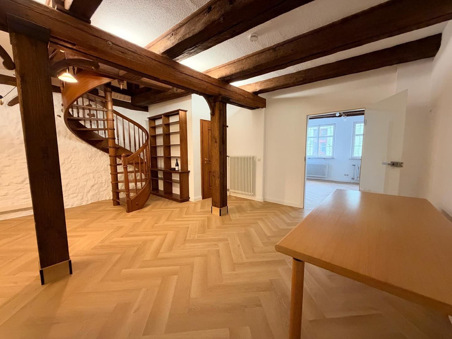 Praxis, Büro oder Atelier: 61 m² mit Keller in der Altstadt Meersburg, Ausbau nach Absprache