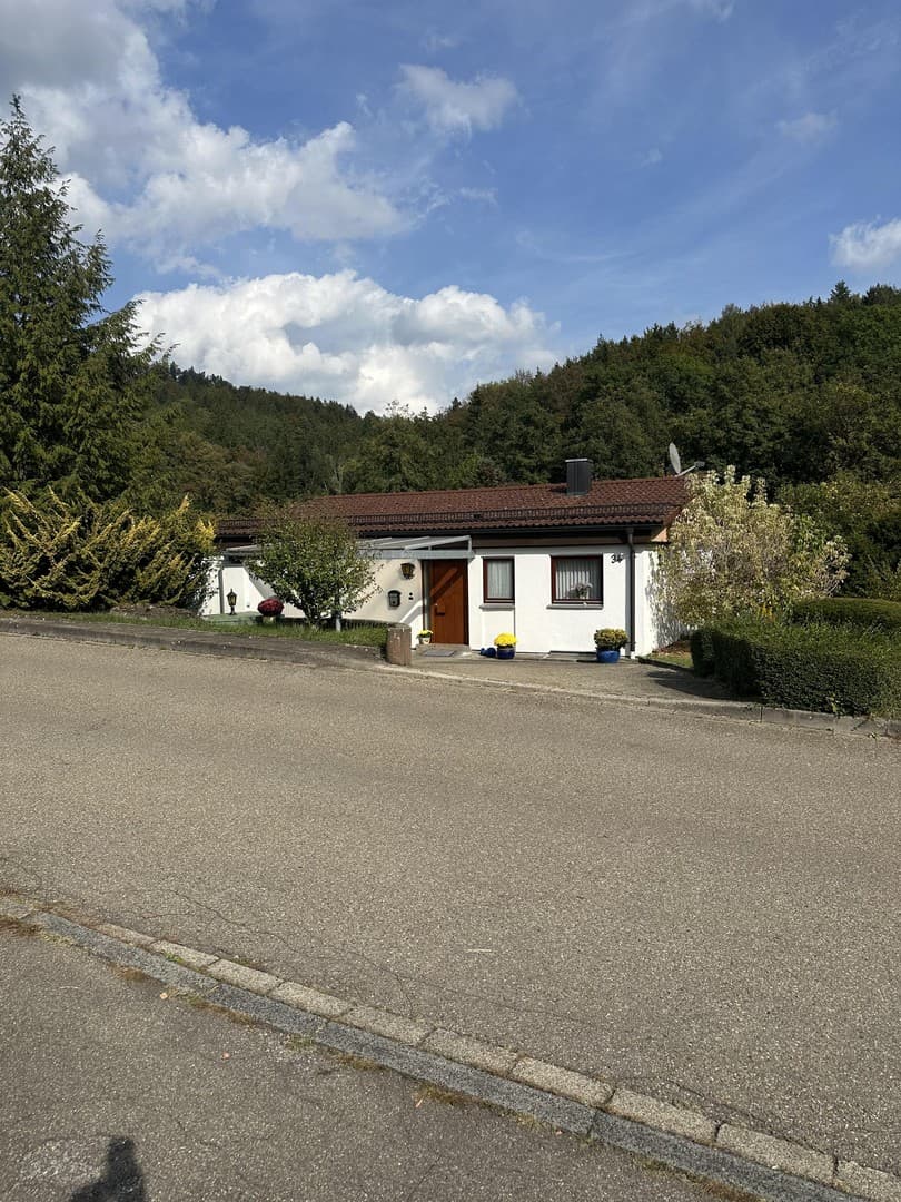 Top-Lage in Sulzbach an der Murr: Großzügiges 5-Zimmer-Einfamilienhaus mit XXL-Grundstück