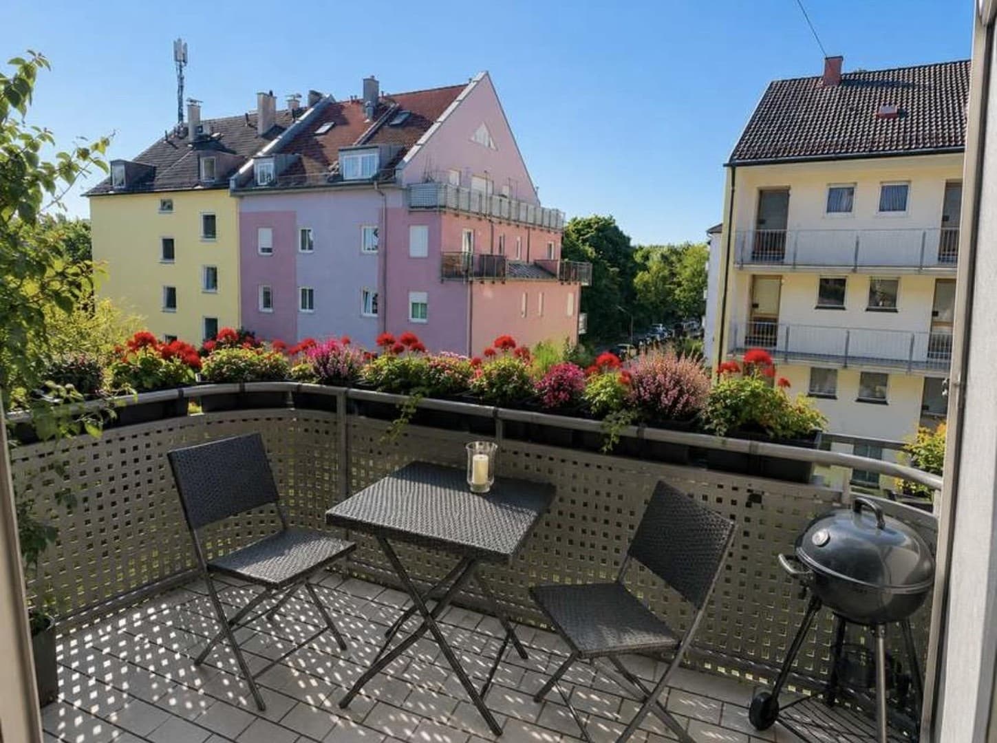 Kapitalanlage in München-Milbertshofen: Vermietete 2-Zimmer-Wohnung mit Süd-Balkon