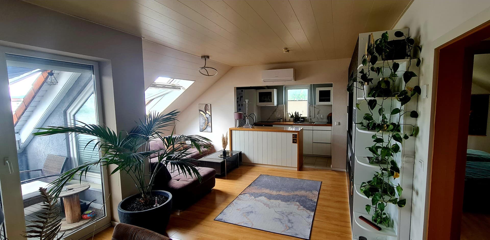 Attraktive 3 Zimmer Eigentumswohnung in Zeiskam
