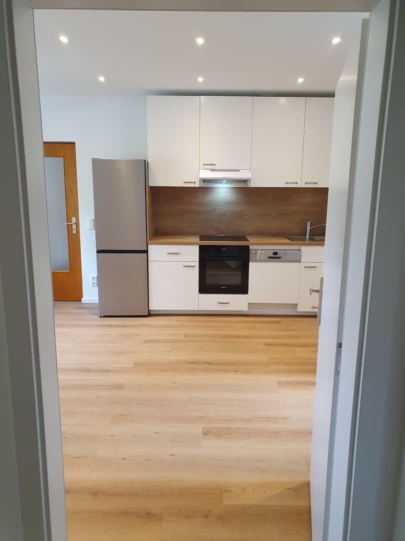Erstbezug nach Kernsanierung in Helle 1,5 Zimmer Wohnung