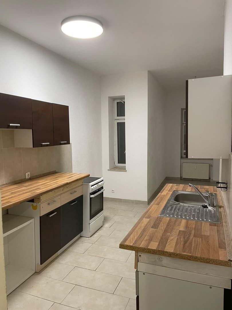 helle 2-Raumwohnung mit EBK und Loggia