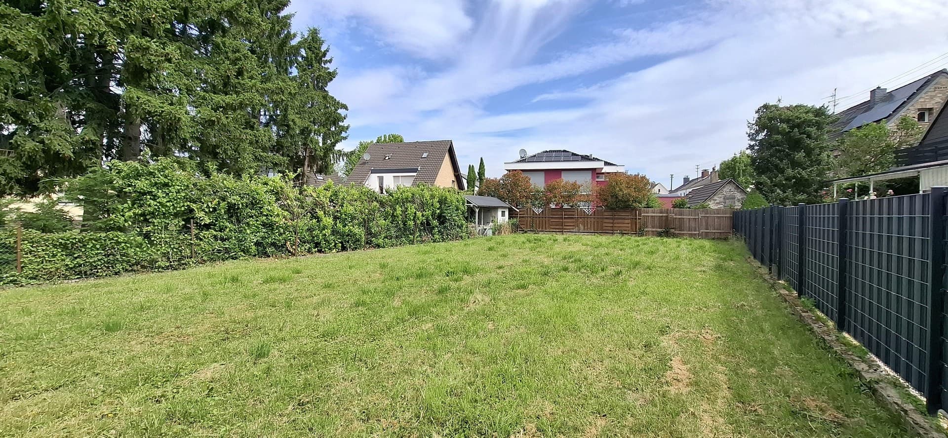 Baugrundstück für Doppelhaus bzw. Einfamilienhaus in Troisdorf-Kriegsdorf