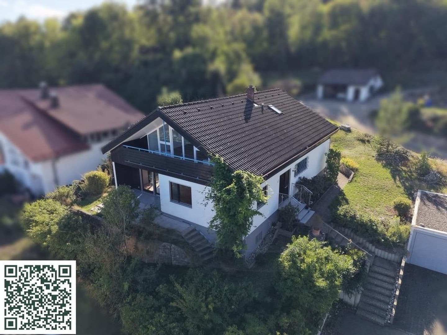 Provisionsfrei! 6-Zimmer-Haus mit Schlossblick