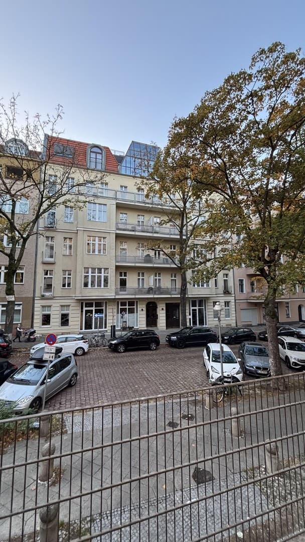 Charmanter Altbau, 2- Zimmer, renovierungsbedürftig, leerstehend