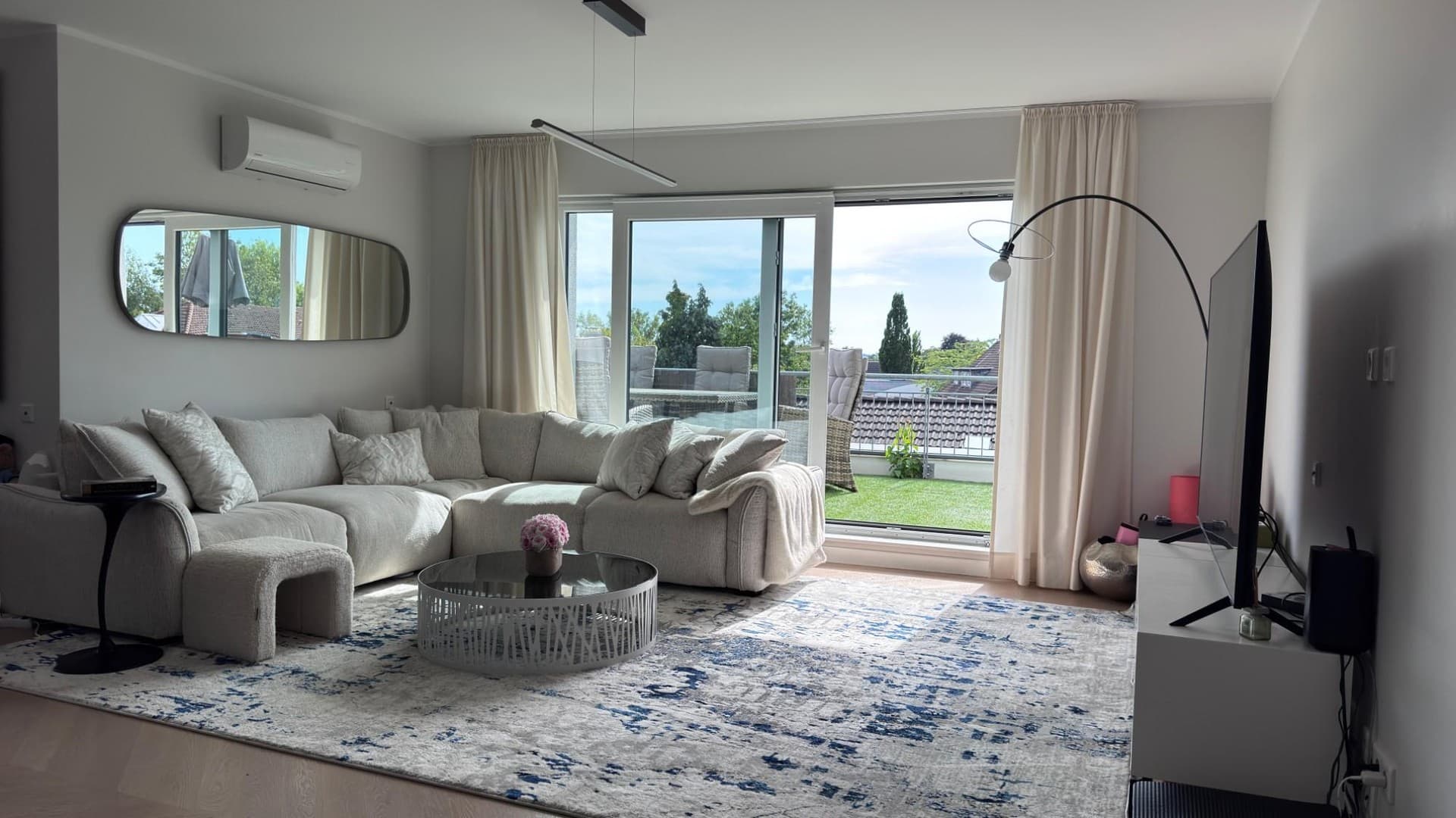 Traumpenthouse Dortmund-Süd: möblierte Penthouse-Wohnung, 185 m², Klima, Lift in die Wohnung