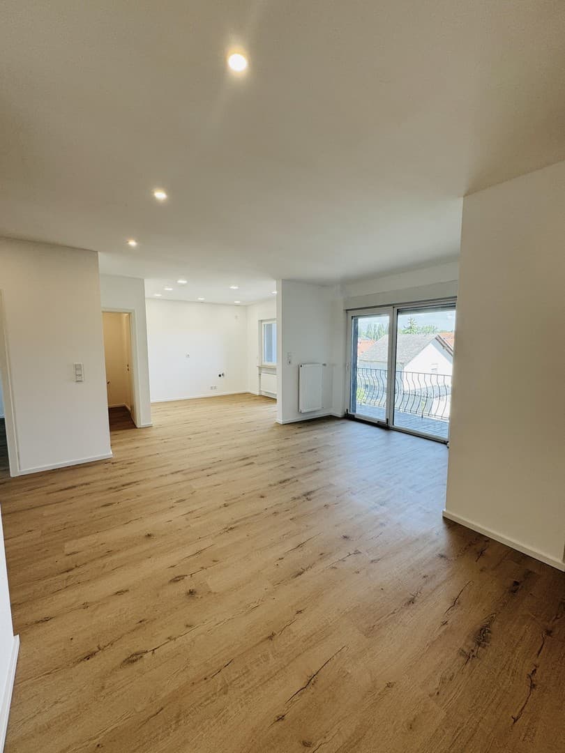 Neuwertig wohnen in Ingelheim: Großzügige 6-Zimmer-Wohnung – ideal für Familien & Home-Office