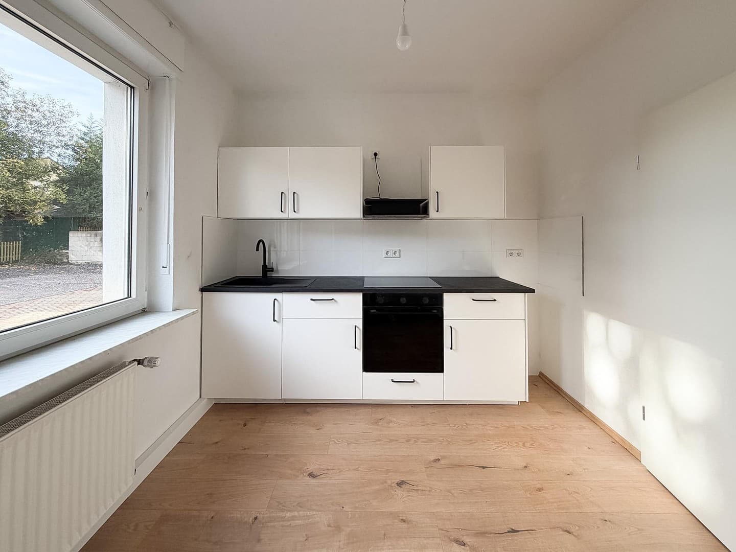 Provisionsfrei vom Eigentümer – frisch sanierte 2-Zimmer-ETW, EG, sofort frei