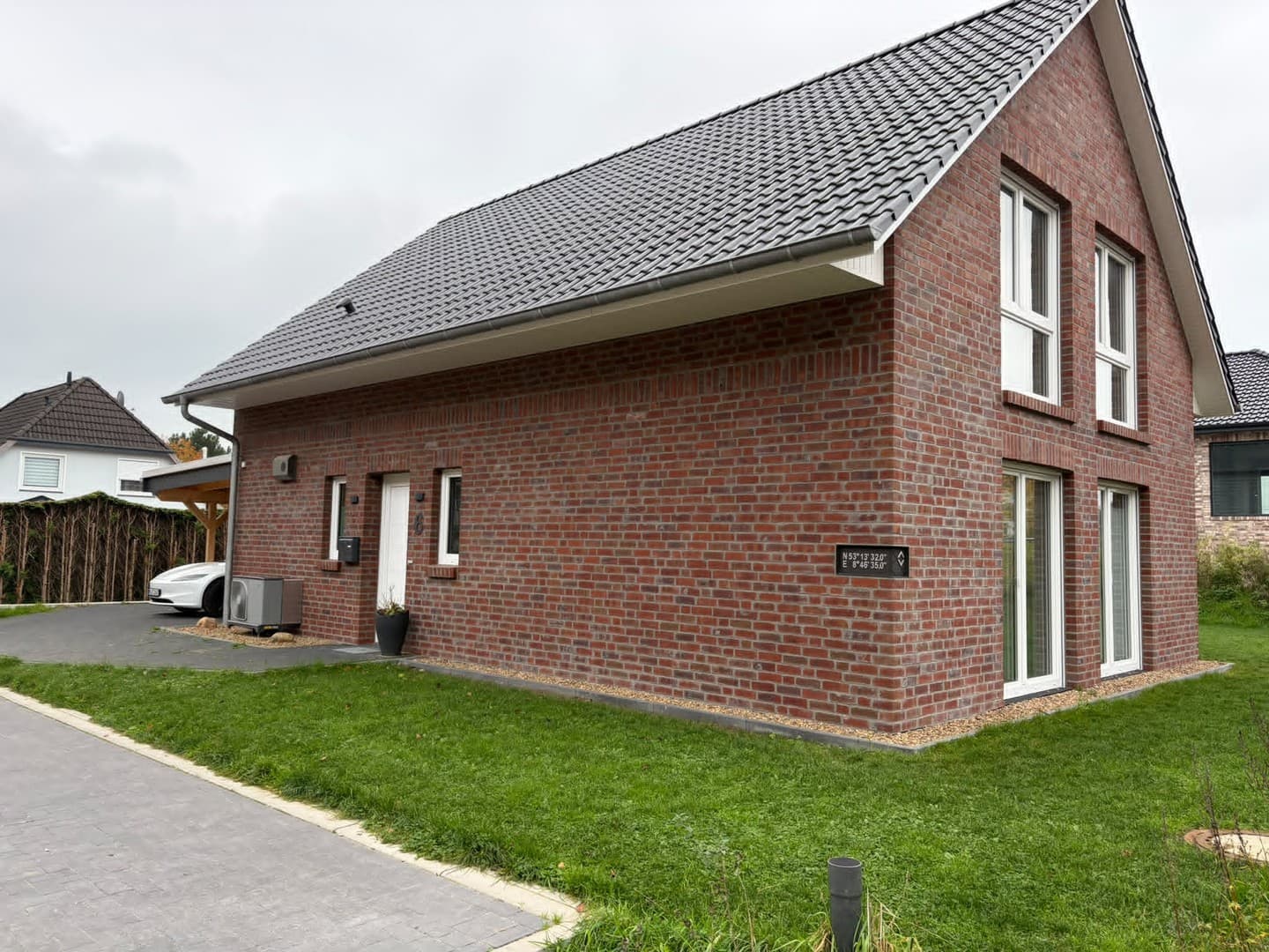 EFH OHZ Ortskern, Erstbezug, 140qm Wfl., 511qm Grundstück, WP/PV