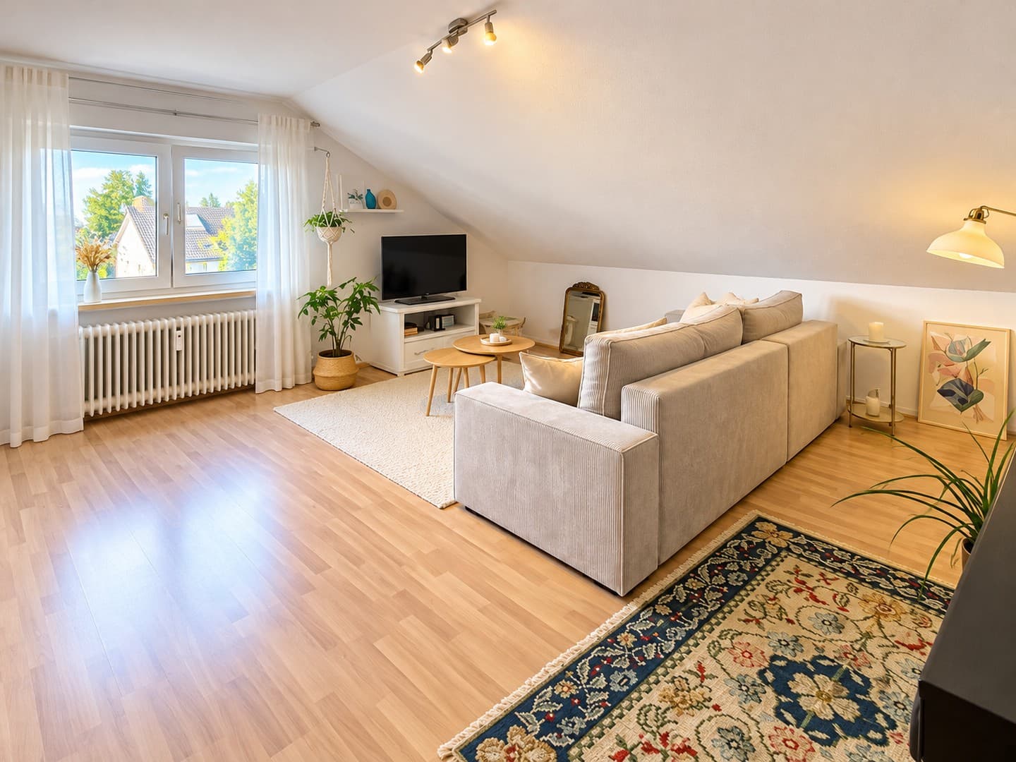 Sofort verfügbar - gemütliche Dachgeschosswohnung in Lotte Büren (Stadtgrenze Osnabrück)