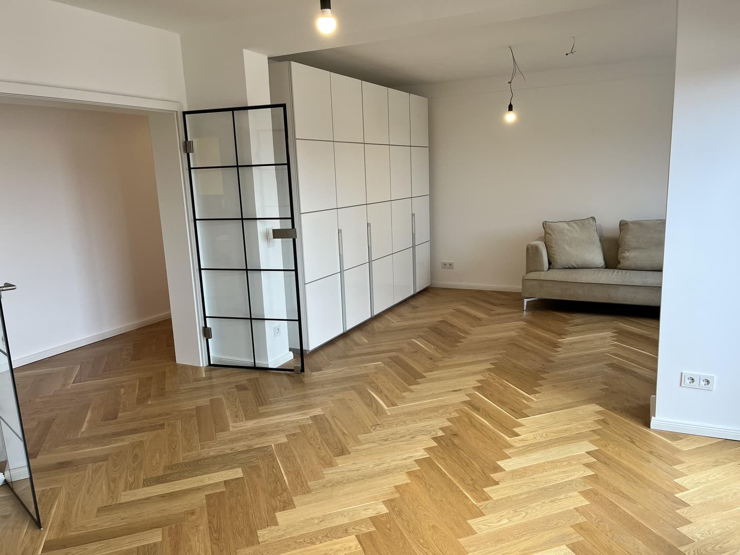 Über den Dächern Haidhausens – Hochwertig kernsanierte 4-Zimmer-Dachgeschosswohnung mit Dachterrasse