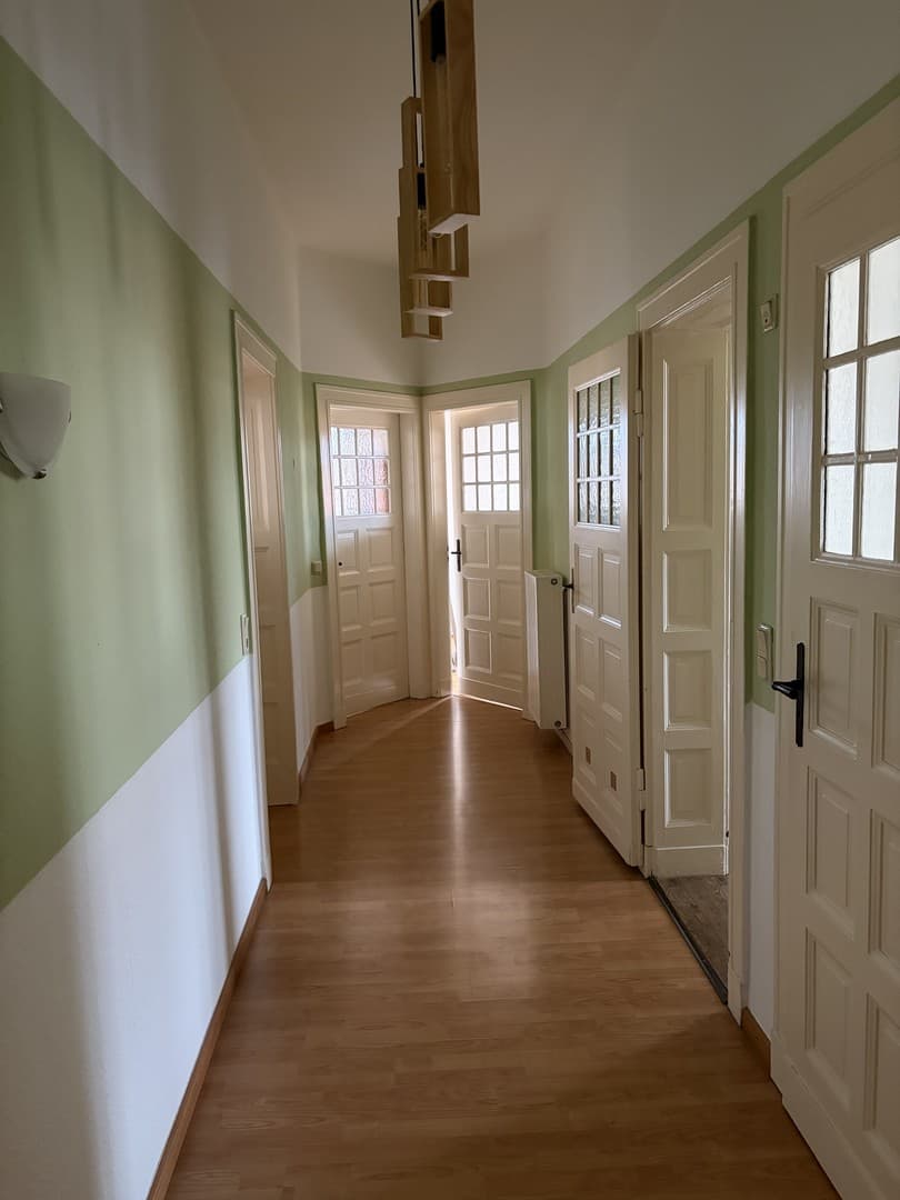 Großzügige 4-Zimmer-Altbauwohnung mit Wintergarten in Eisenach