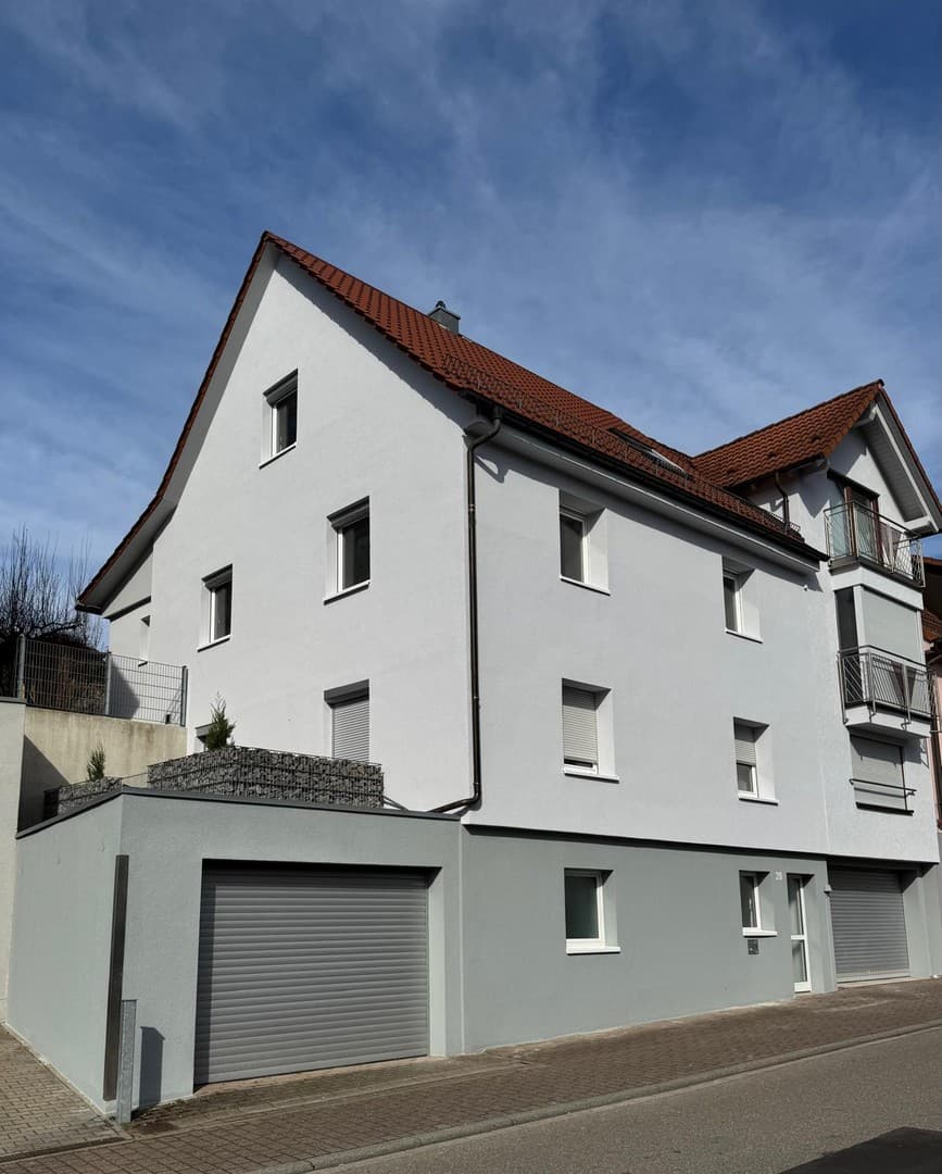 Glücksgriff: Wunderschöne Lichtdurchflutete 2,5 Wohnung in Königsbach-Stein