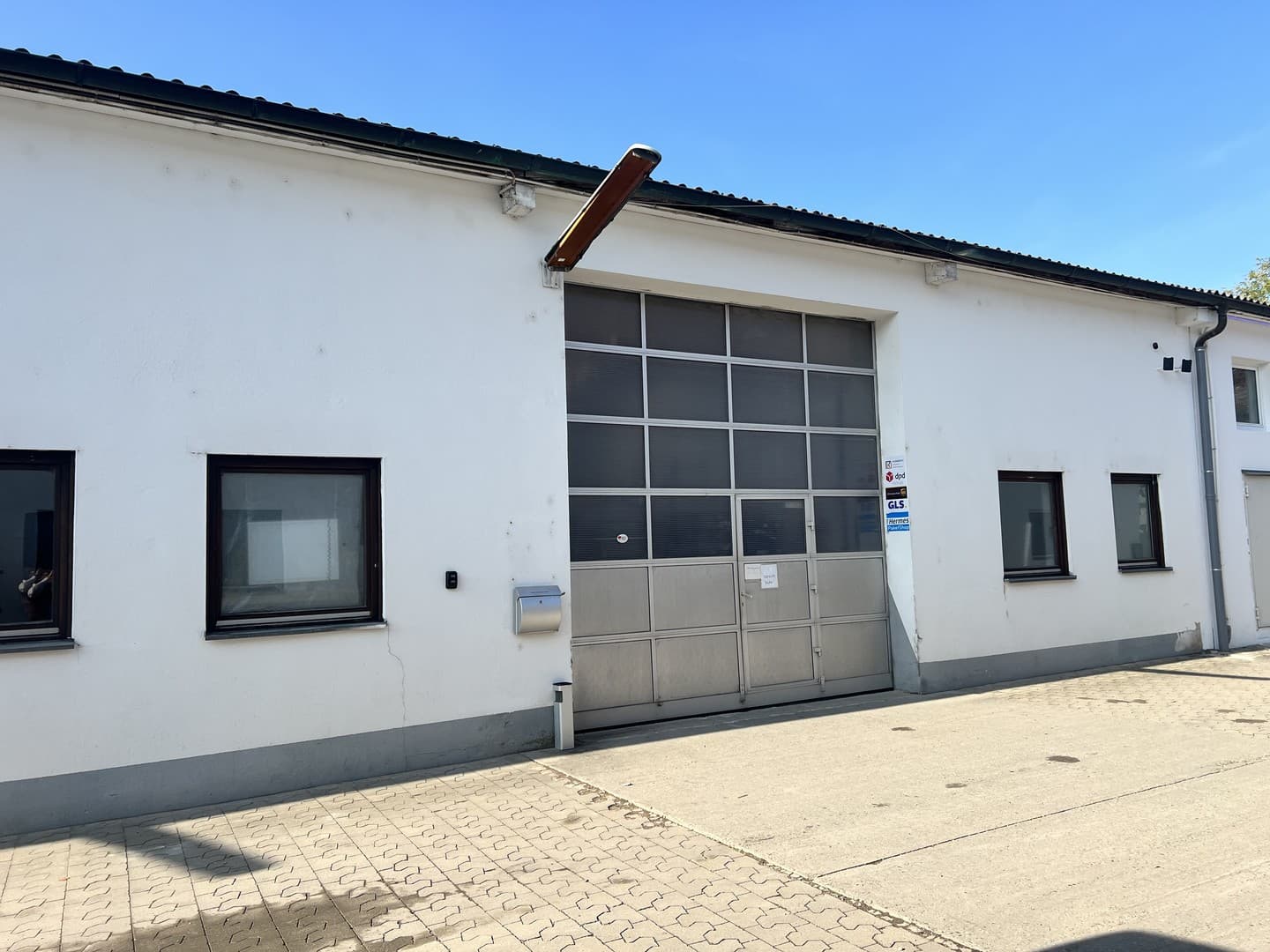 400 Quadratmeter Lager- und Produktionshalle in Wendelstein